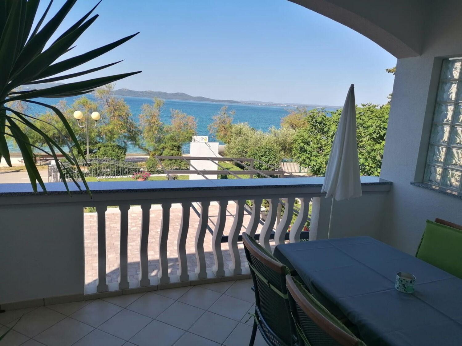 Apartments Petin Zadar Bagian luar foto