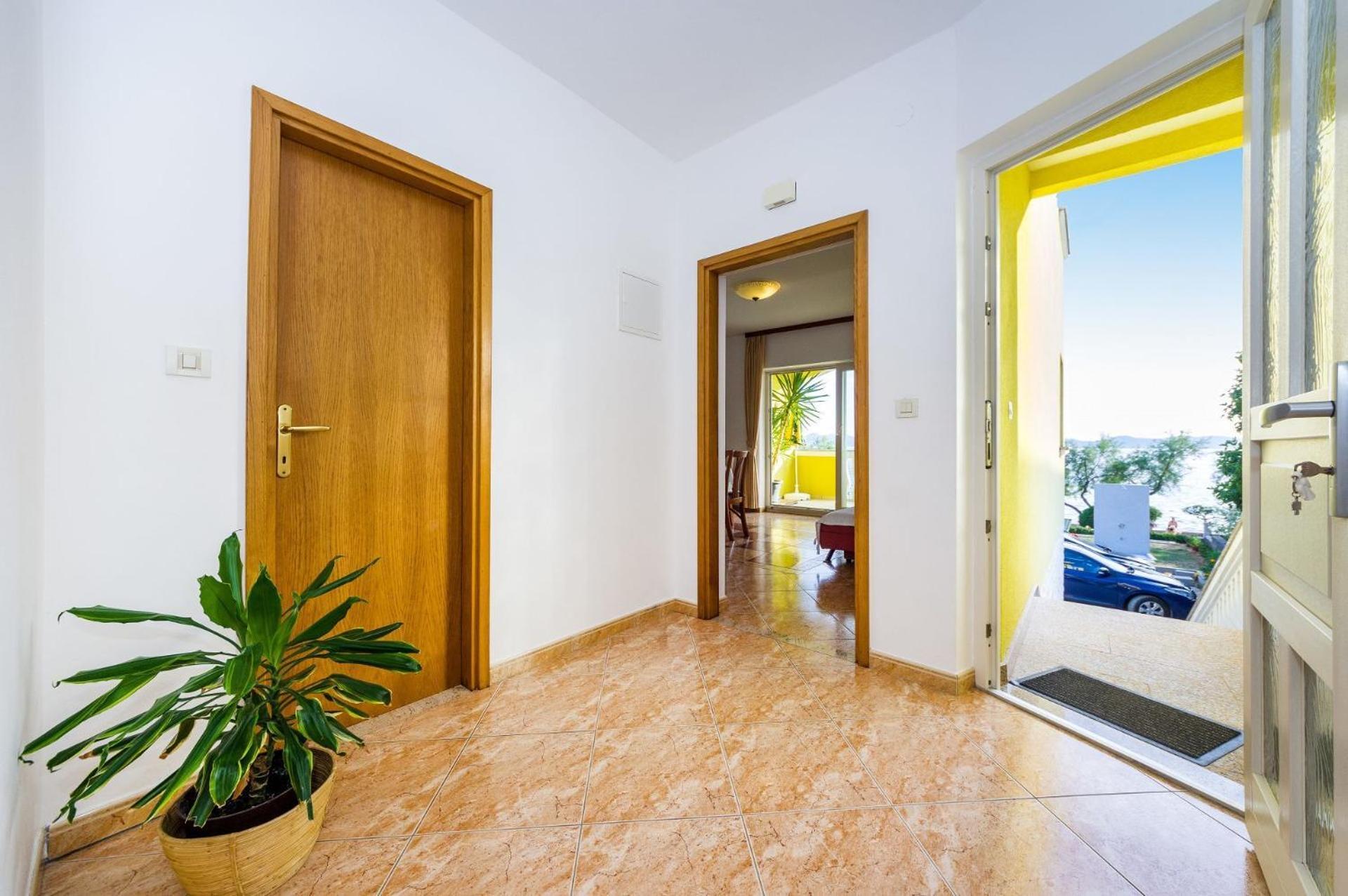 Apartments Petin Zadar Bagian luar foto